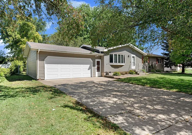 Photo 2 of Single family home for sale at 112 13th Avenue Nw, Waseca, MN 56093 | MLS# 7137771 | Listing updated on 2026-09-14