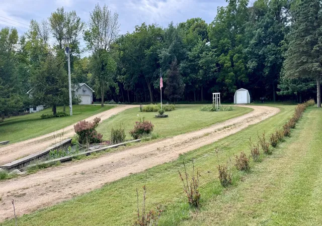 Photo 2 of Single family home for sale at 301 Myrick St, Le Sueur, MN 56058 | MLS# 7137774 | Listing updated on 2026-09-15