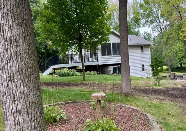 Photo 3 of Single family home for sale at 301 Myrick St, Le Sueur, MN 56058 | MLS# 7137774 | Listing updated on 2026-09-15