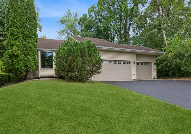 Photo 1 of Single family home for sale at 17388 Jaguar Path, Lakeville, MN 55044 | MLS# 7137800 | Listing updated on 2026-09-11