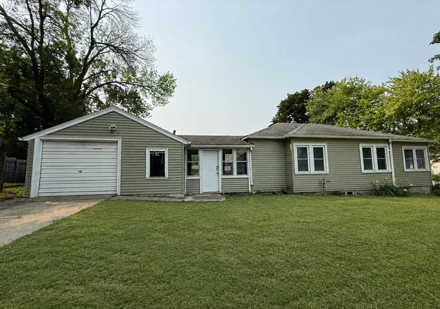 Photo 1 of Sale Pending at 918 Valley Ave, Albert Lea, MN 56007 | MLS# 7137816 | Listing updated on 2026-10-06