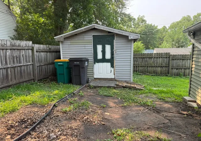 Photo 3 of Sale Pending at 918 Valley Ave, Albert Lea, MN 56007 | MLS# 7137816 | Listing updated on 2026-10-06