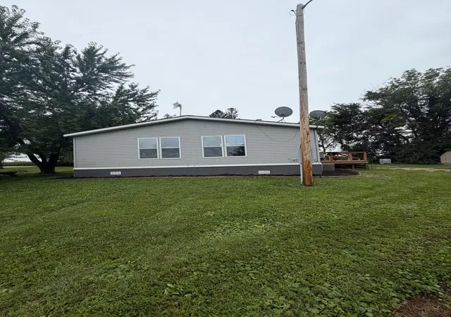Photo 3 of Single family home for sale at 83036 160th Street, Glenville, MN 56036 | MLS# 7137820 | Listing updated on 2026-10-03