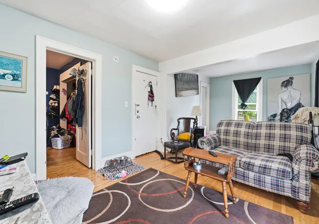 Listing Photo 3 - Condo for sale in building located at 2226 Girard Ave N, Minneapolis, MN 55411