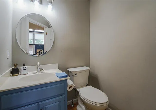 Photo 4 of Single family home for sale at 1491 Summit Shrs Dr, Burnsville, MN 55306 | MLS# 7137892 | Listing updated on 2026-09-11