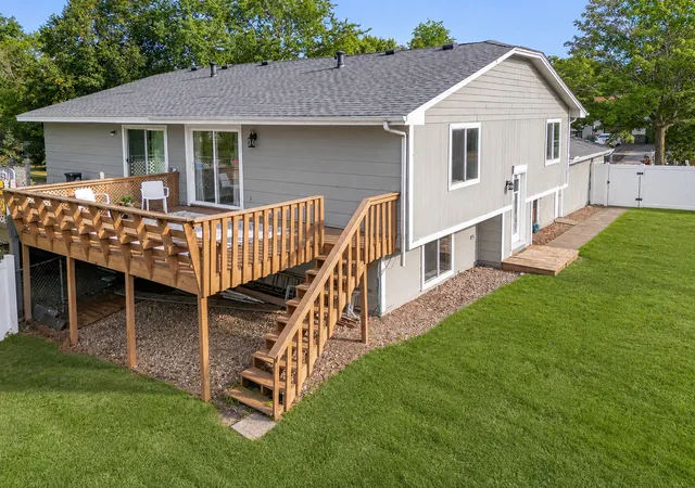 Photo 3 of Townhouse for sale at 2113 109th Avenue NW, Minneapolis, MN 55433 | MLS# 7137906 | Listing updated on 2026-09-10