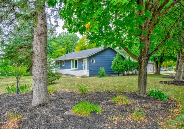Photo 2 of Single family home for sale at 5783 Upper 183rd St W, Farmington, MN 55024 | MLS# 7138013 | Listing updated on 2026-09-10