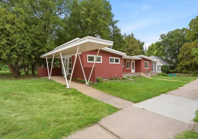 Photo 1 of Single family home for sale at 4700 Minnetonka Blvd, Minneapolis, MN 55416 | MLS# 7138015 | Listing updated on 2026-09-14