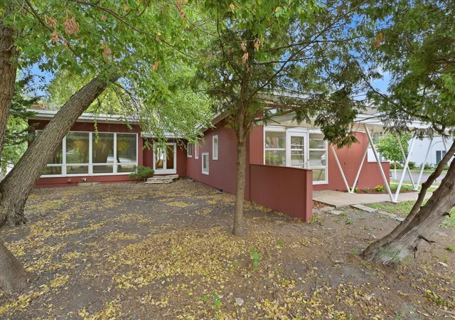 Photo 4 of Single family home for sale at 4700 Minnetonka Blvd, Minneapolis, MN 55416 | MLS# 7138015 | Listing updated on 2026-09-14