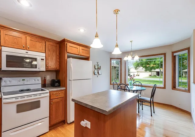 Photo 4 of Single family home for sale at 1105 Freedom Ave NE, New Prague, MN 56071 | MLS# 7138050 | Listing updated on 2026-09-11