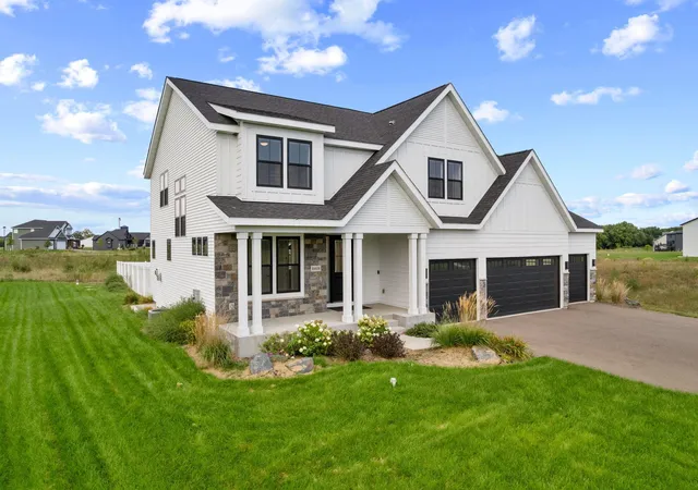 Photo 3 of Single family home for sale at 16608 Inca St Nw, Andover, MN 55304 | MLS# 7138096 | Listing updated on 2026-09-11