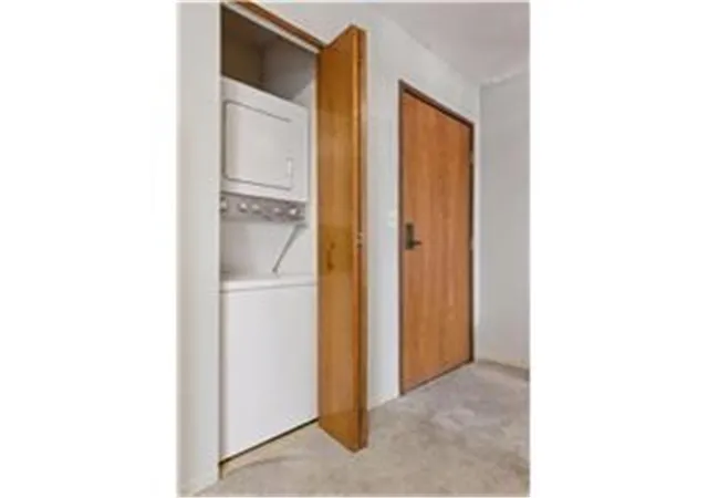 Photo 4 of Condo for sale at 1425 W 28th Street #223, Minneapolis, MN 55408 | MLS# 7138109 | Listing updated on 2026-10-20