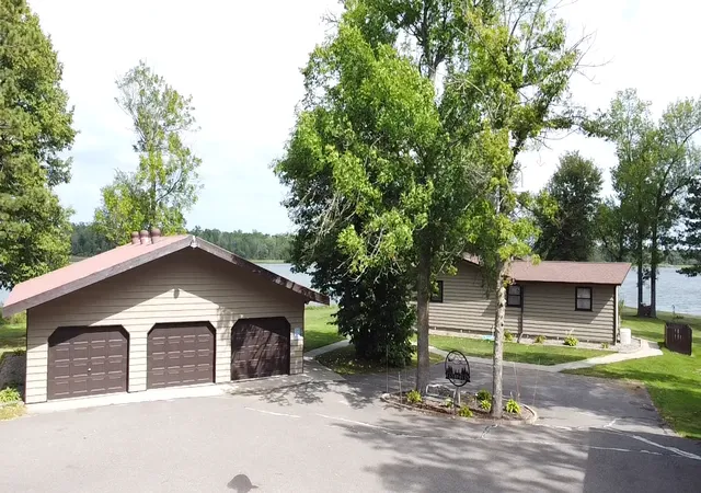 Photo 3 of Single family home for sale at 602 Summit Ave NE, Hill City, MN 55748 | MLS# 7138134 | Listing updated on 2026-09-15