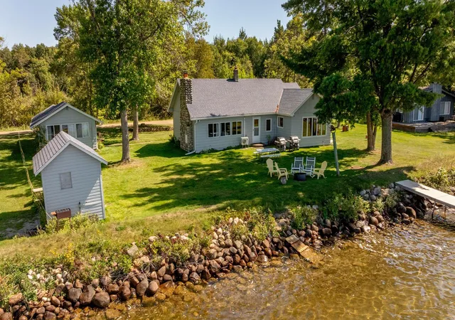 Photo 3 of Single family home for sale at 4055 Forseman Point Dr NW, Hackensack, MN 56452 | MLS# 7138158 | Listing updated on 2026-09-11