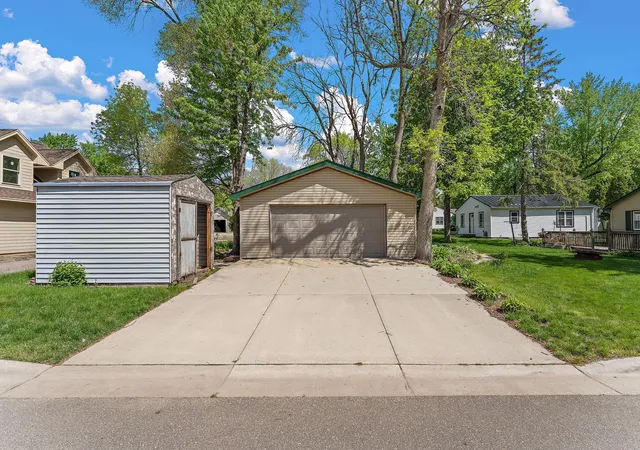 Photo 4 of Sale Pending at 501 2nd Street N, Delano, MN 55328 | MLS# 7138163 | Listing updated on 2026-09-10