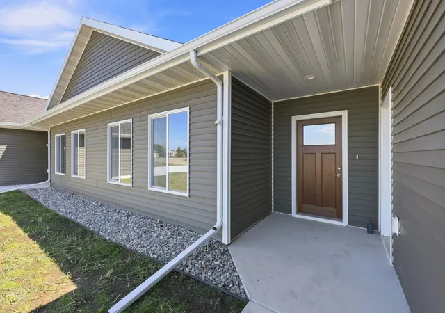Photo 3 of Townhouse for sale at 6001 6th Street #B, Lake Park, MN 56554 | MLS# 7138173 | Listing updated on 2026-09-24