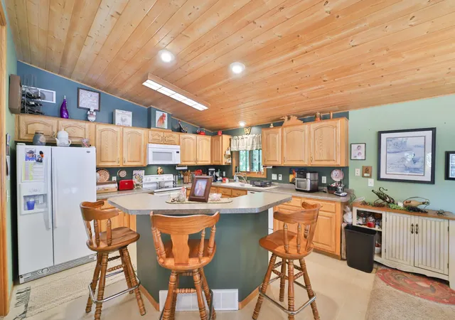 Photo 3 of Single family home for sale at 30801 427th Street, Aitkin, MN 56431 | MLS# 7138174 | Listing updated on 2026-09-10