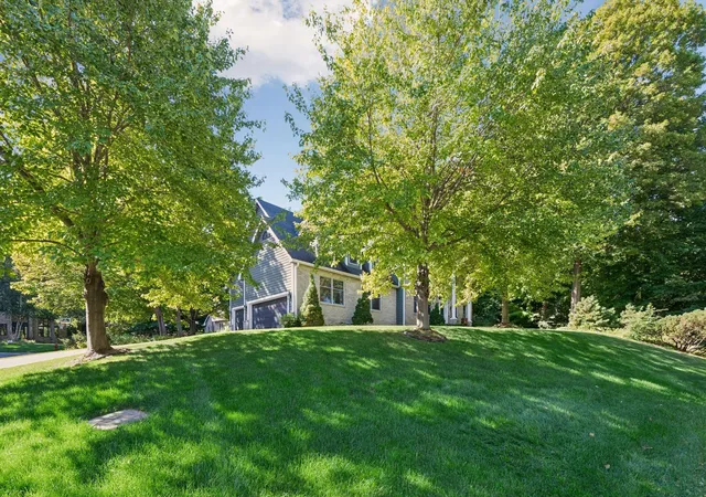 Photo 2 of Sale Pending at 561 Bighorn Dr, Chanhassen, MN 55317 | MLS# 7138190 | Listing updated on 2026-09-11