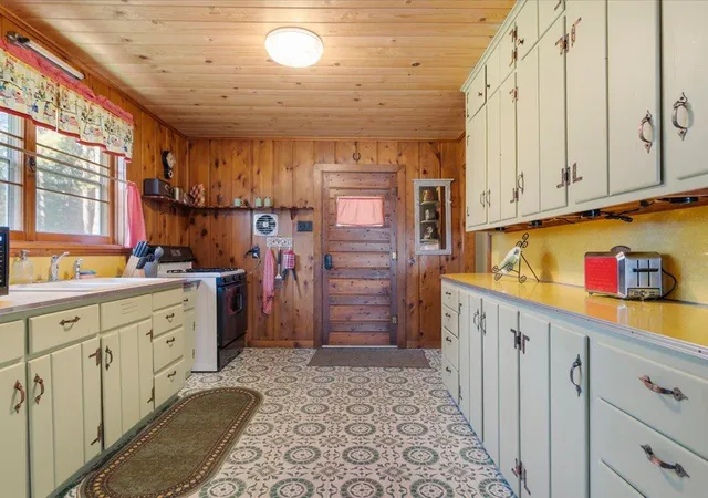 Photo 4 of Single family home for sale at 29978 Pequot Blvd, Pequot Lakes, MN 56472 | MLS# 7138237 | Listing updated on 2026-09-15