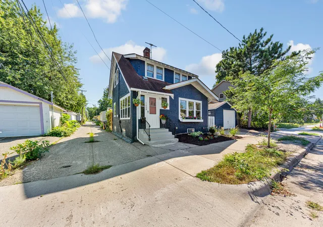 Photo 1 of Single family home for sale at 1009 E 42nd Street, Minneapolis, MN 55407 | MLS# 7138267 | Listing updated on 2026-09-15