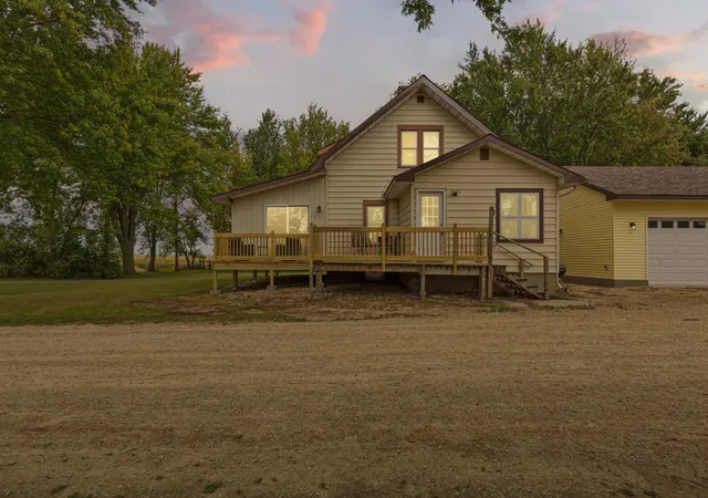 Single family home for sale at 25115 Lamb Ave, Kenyon, MN 55946 | MLS# 7138314