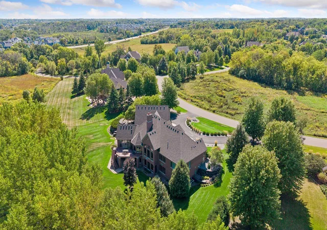 Photo 3 of Mansion for sale at 130 Bergamot Dr, Hamel, MN 55340 | MLS# 7138334 | Listing updated on 2026-09-15