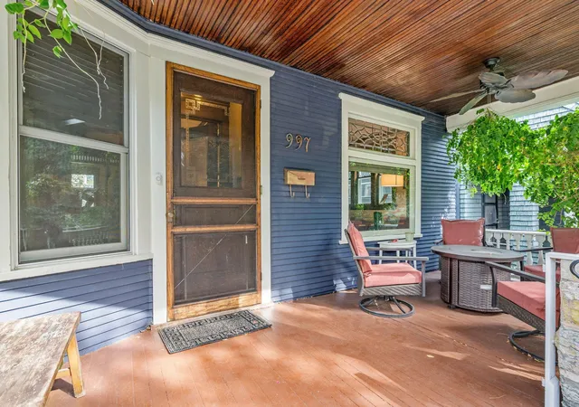 Photo 3 of Single family home for sale at 997 Lincoln Ave, Saint Paul, MN 55105 | MLS# 7138467 | Listing updated on 2026-09-22
