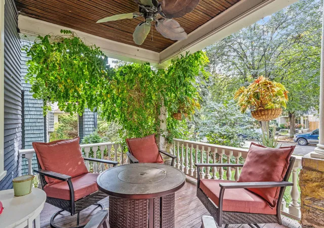 Photo 4 of Single family home for sale at 997 Lincoln Ave, Saint Paul, MN 55105 | MLS# 7138467 | Listing updated on 2026-09-22