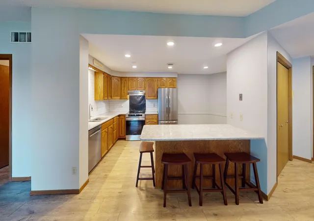 Photo 3 of Sale Pending at 808 Lake Chapeau Dr #105, Albert Lea, MN 56007 | MLS# 7138494 | Listing updated on 2026-09-21