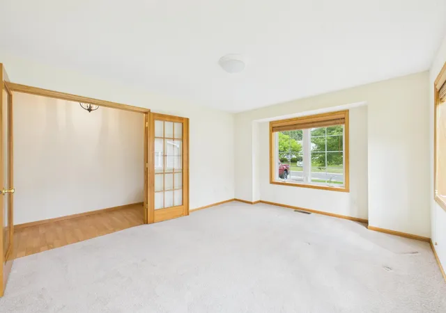 Photo 3 of Single family home for sale at 920 Evergreen Ct, Saint Paul, MN 55127 | MLS# 7138520 | Listing updated on 2026-10-12