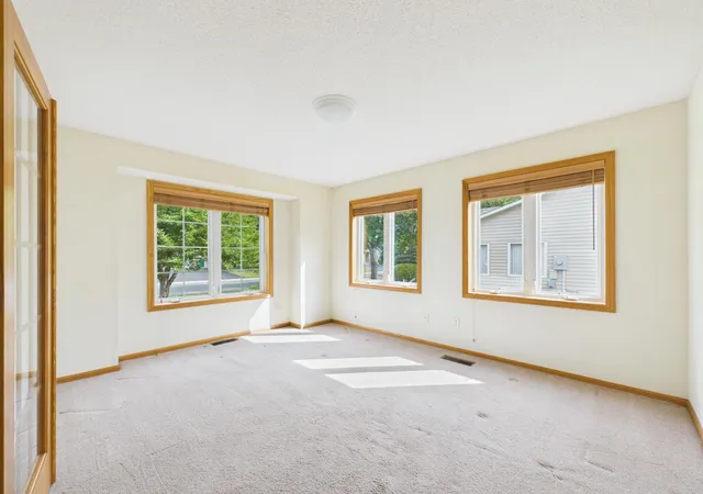 Photo 4 of Single family home for sale at 920 Evergreen Ct, Saint Paul, MN 55127 | MLS# 7138520 | Listing updated on 2026-10-12