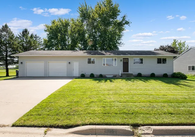 Photo 1 of Single family home for sale at 507 5th Street Ne, Hayfield, MN 55940 | MLS# 7138643 | Listing updated on 2026-09-14