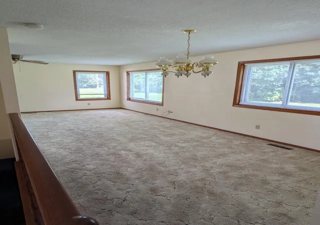 Photo 3 of Single family home for sale at 2265 4th Avenue Se, Owatonna, MN 55060 | MLS# 7138754 | Listing updated on 2026-10-16