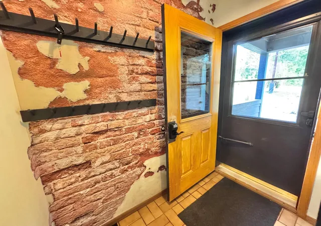 Photo 2 of Single family home for sale at 527 Moose Mountain Dr, Lutsen, MN 55612 | MLS# 7138870 | Listing updated on 2026-09-10