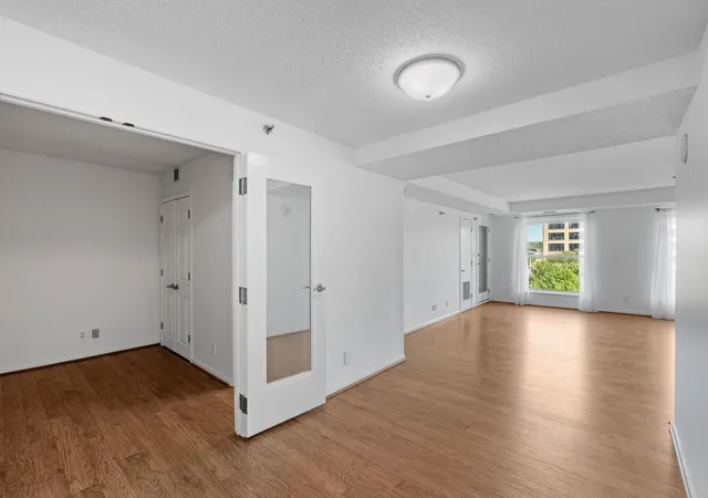 Photo 2 of Condo for sale at 198 6th Street E #501, Saint Paul, MN 55101 | MLS# 7139012 | Listing updated on 2026-09-17