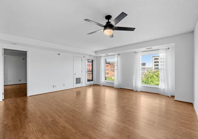 Photo 3 of Condo for sale at 198 6th Street E #501, Saint Paul, MN 55101 | MLS# 7139012 | Listing updated on 2026-09-17