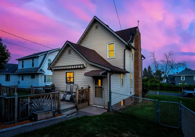 Photo 3 of Sale Pending at 4125 W 6th Street, Duluth, MN 55807 | MLS# 7139031 | Listing updated on 2026-09-15