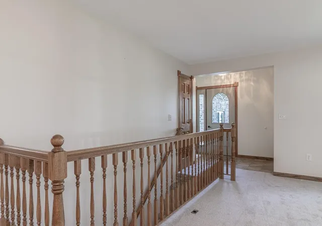 Photo 3 of Single family home for sale at 12991 Meadow Crk Dr, New Ulm, MN 56073 | MLS# 7139037 | Listing updated on 2026-09-11