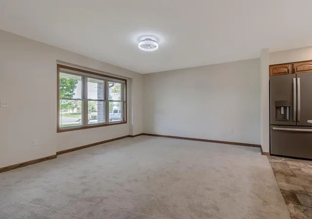 Photo 4 of Single family home for sale at 12991 Meadow Crk Dr, New Ulm, MN 56073 | MLS# 7139037 | Listing updated on 2026-09-11