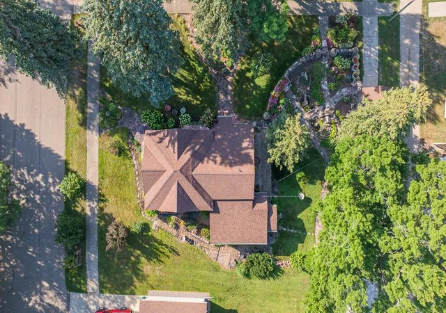 Photo 3 of Single family home for sale at 200 N Park St, Hendricks, MN 56136 | MLS# 7139065 | Listing updated on 2026-09-11