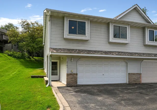 Photo 1 of Single family home for sale at 3761 Robin Ln, Saint Paul, MN 55122 | MLS# 7139092 | Listing updated on 2026-10-01