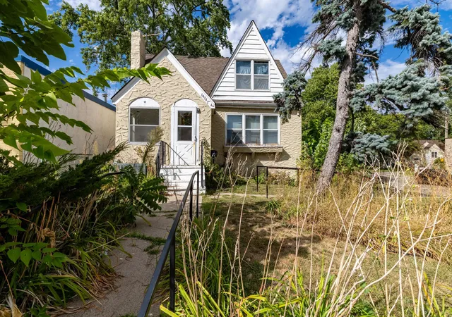 Photo 1 of Sale Pending at 6404 Minnetonka Blvd, Minneapolis, MN 55426 | MLS# 7139113 | Listing updated on 2026-09-14