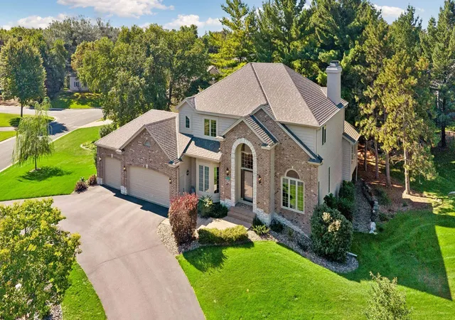 Photo 3 of Sale Pending at 11086 Holland Cir, Eden Prairie, MN 55347 | MLS# 7139236 | Listing updated on 2026-09-13
