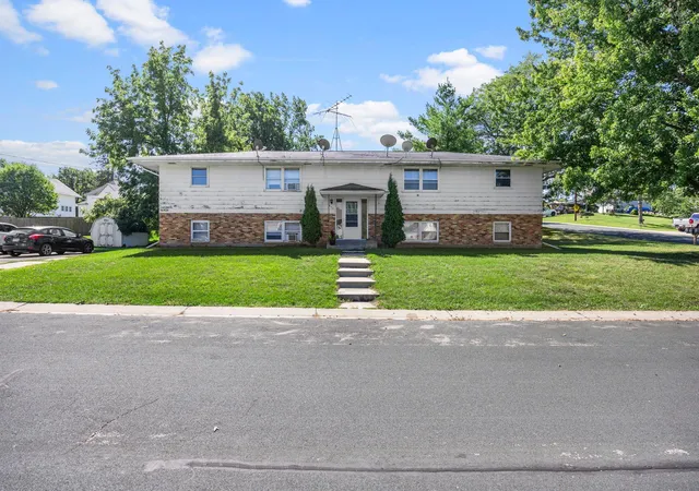Photo 2 of Sale Pending at 611 2nd Avenue, Goodhue, MN 55027 | MLS# 7139243 | Listing updated on 2026-09-15
