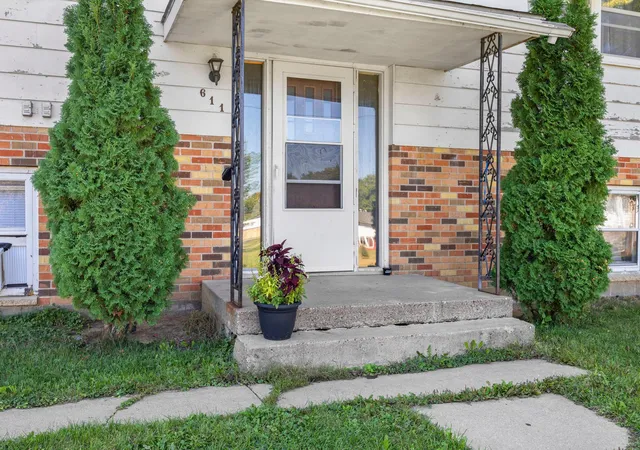 Photo 3 of Sale Pending at 611 2nd Avenue, Goodhue, MN 55027 | MLS# 7139243 | Listing updated on 2026-09-15