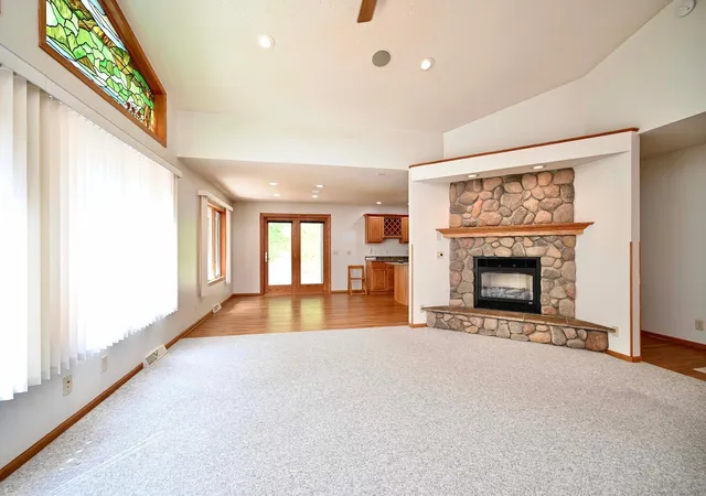 Photo 3 of Single family home for sale at 68 Whispering Ave, Winona, MN 55987 | MLS# 7139367 | Listing updated on 2026-09-23