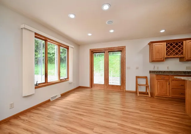 Photo 4 of Single family home for sale at 68 Whispering Ave, Winona, MN 55987 | MLS# 7139367 | Listing updated on 2026-09-23