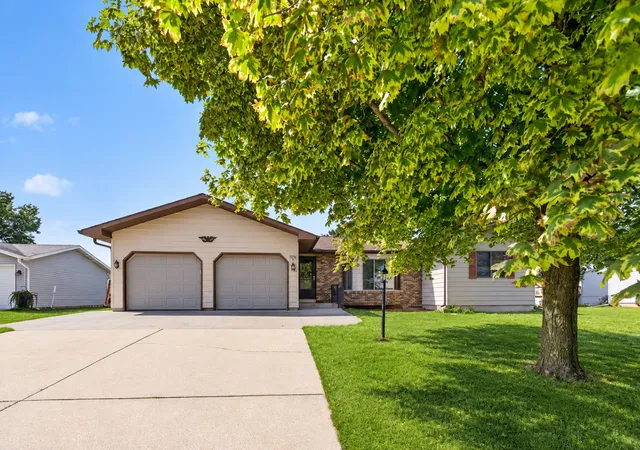 Photo 41 of Single family home for sale at 715 Madison Ave SW, Eyota, MN 55934 | MLS# 7139451 | Listing updated on 2026-09-11