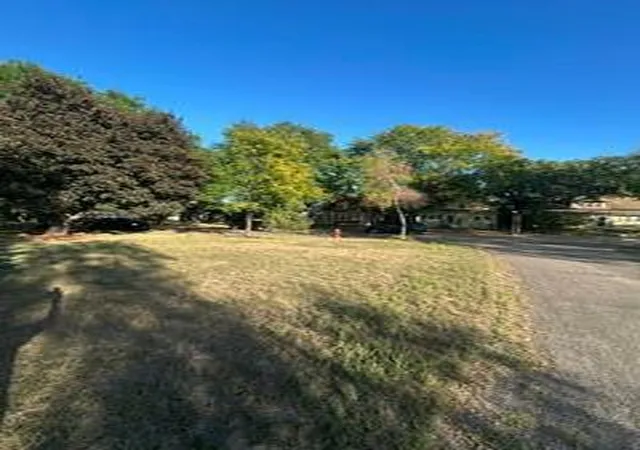 Photo 3 of Land for sale at 1611 Race St, Saint Paul, MN 55102 | MLS# 7139456 | Listing updated on 2026-09-10