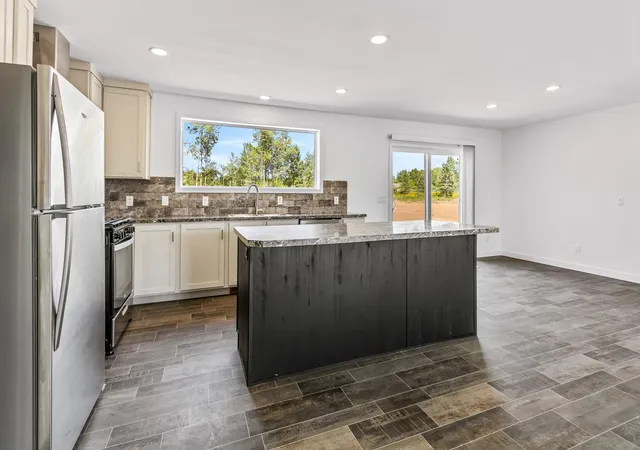 Photo 3 of Single family home for sale at 110 Eagle Dr, Sandstone, MN 55072 | MLS# 7139461 | Listing updated on 2026-09-30